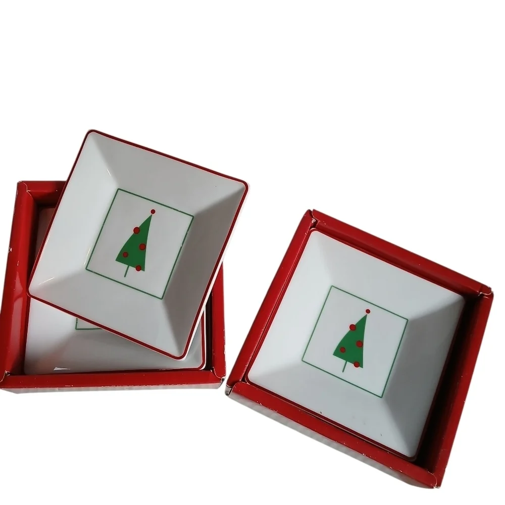 CRATE & BARREL Red Green 5.5